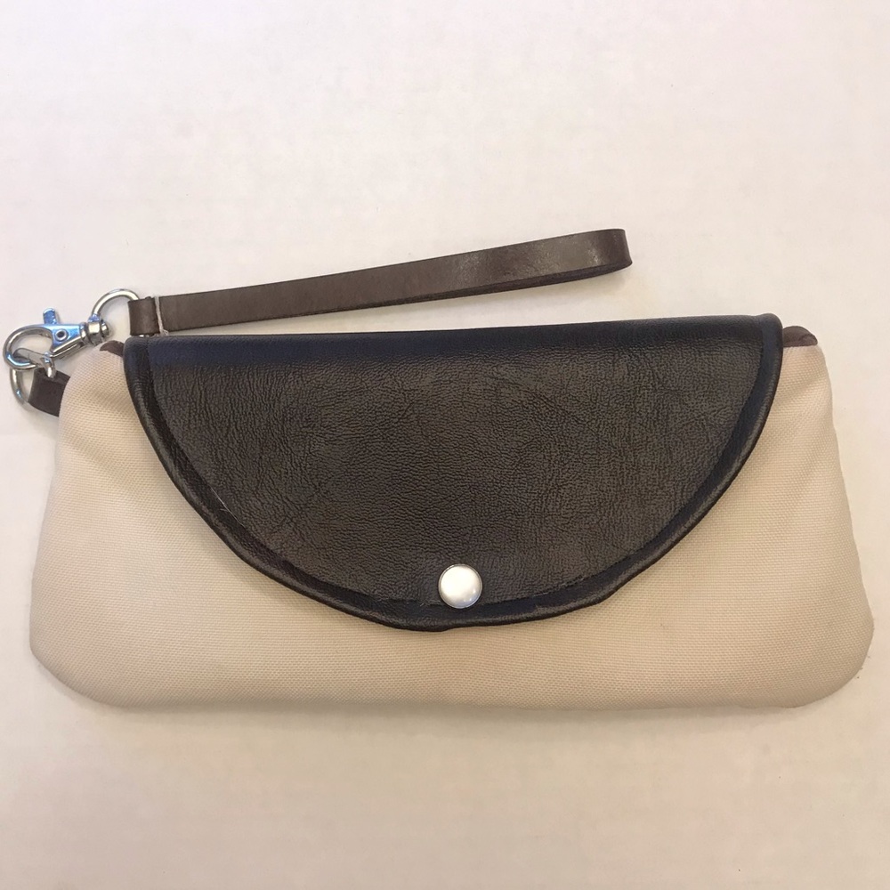 Wristlet